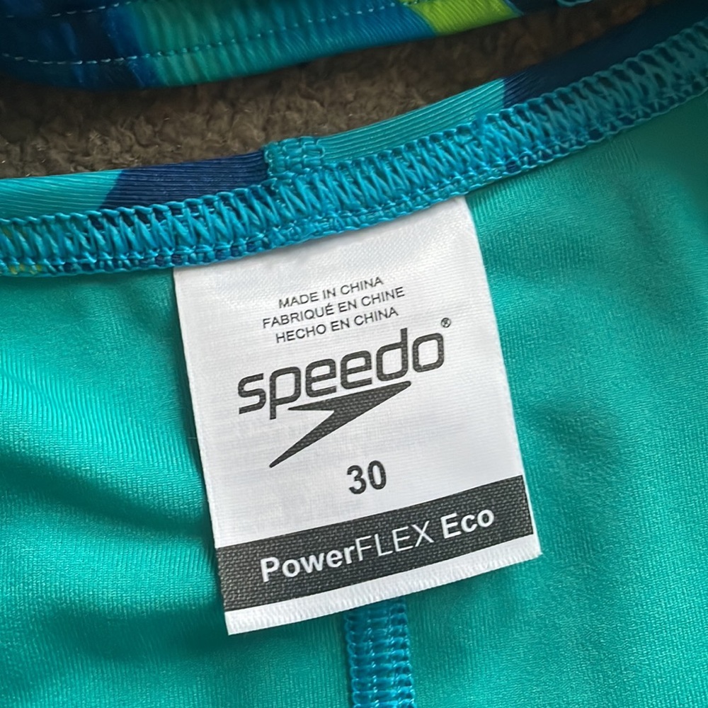 Speedo women’s Powerflex Eco 30 one piece bathing suit - Picture 3 of 4